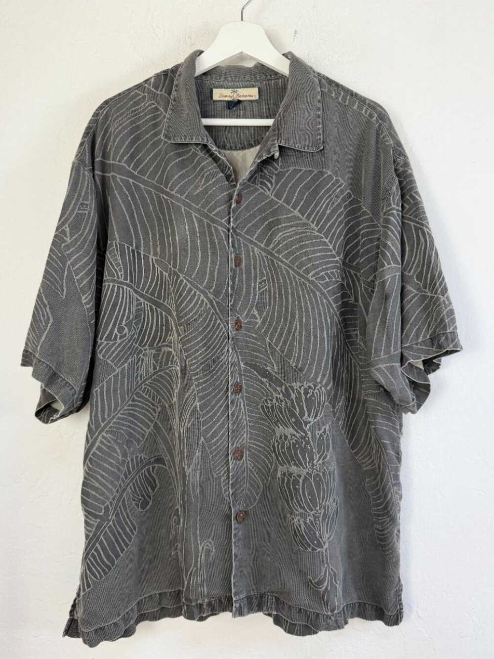 Tommy Bahama Men Silk Hawaiian Shirt Charcoal Gray Banana Leaf Camp Button Up XL